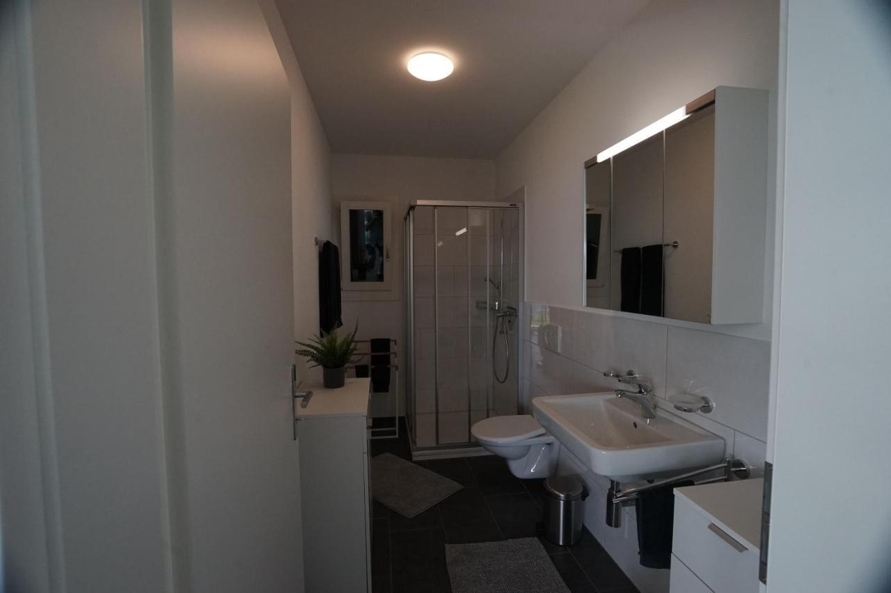 Clasgieri - 3-Zimmer-Ferienwohnung Fuer 4 - 6 Personen, 65M2 Falera Kültér fotó