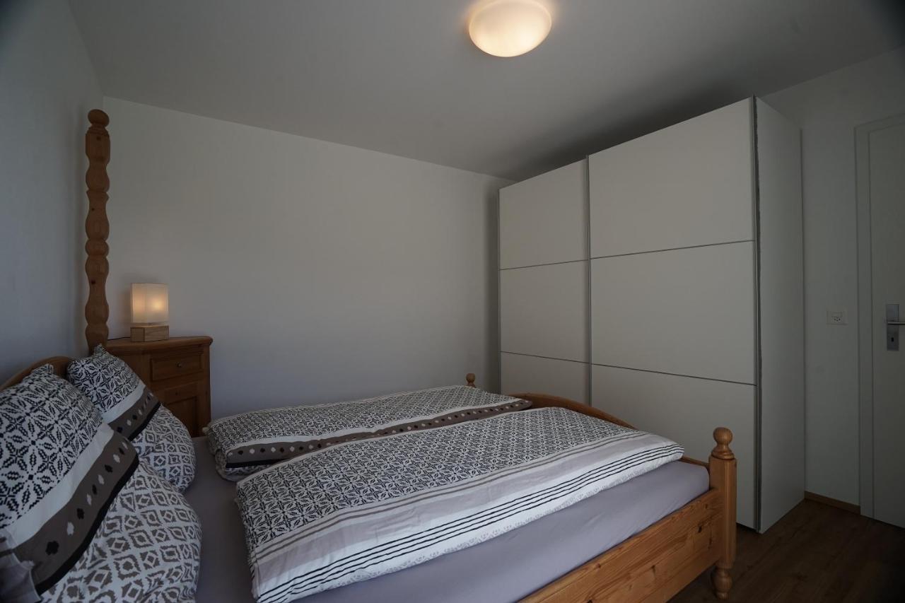 Clasgieri - 3-Zimmer-Ferienwohnung Fuer 4 - 6 Personen, 65M2 Falera Kültér fotó